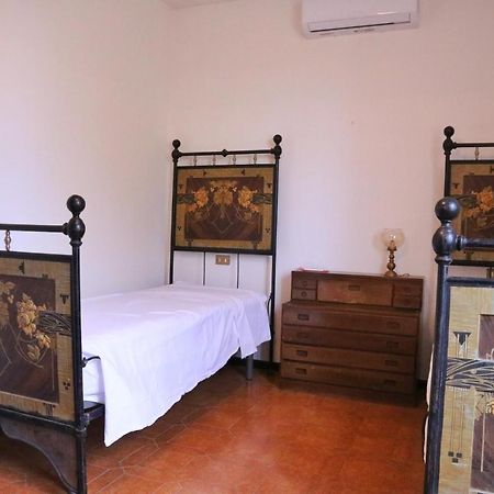 A La Zolia Mendia Villa Salò Exteriör bild