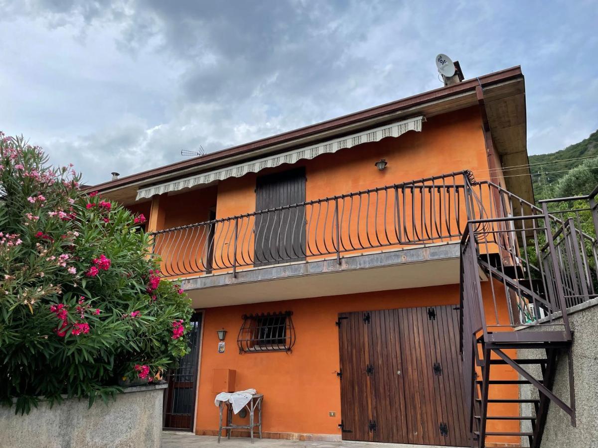 A La Zolia Mendia Villa Salò Exteriör bild