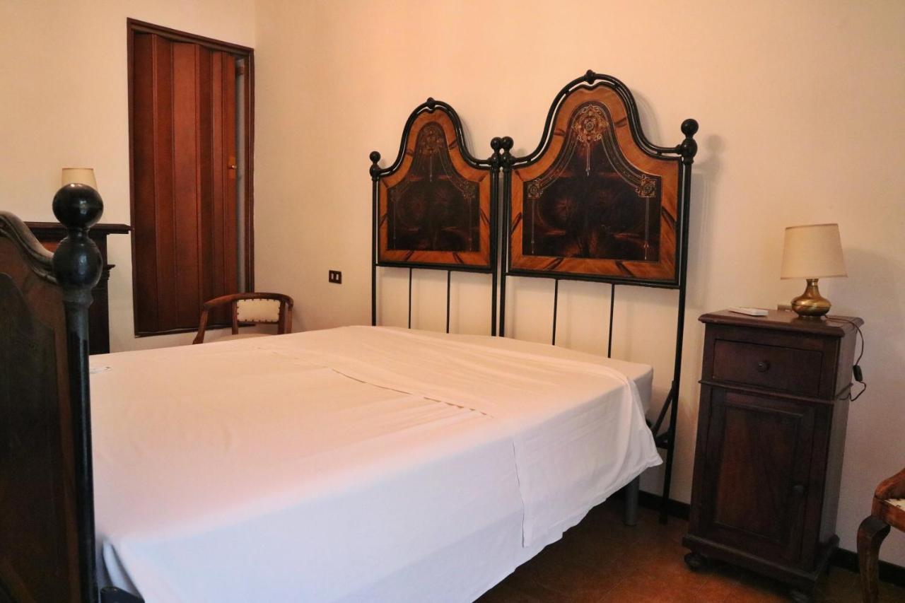 A La Zolia Mendia Villa Salò Exteriör bild